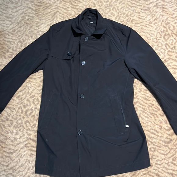 Black HugoBoss size 42 raincoat. Very rare opportunity! - Picture 1 of 7